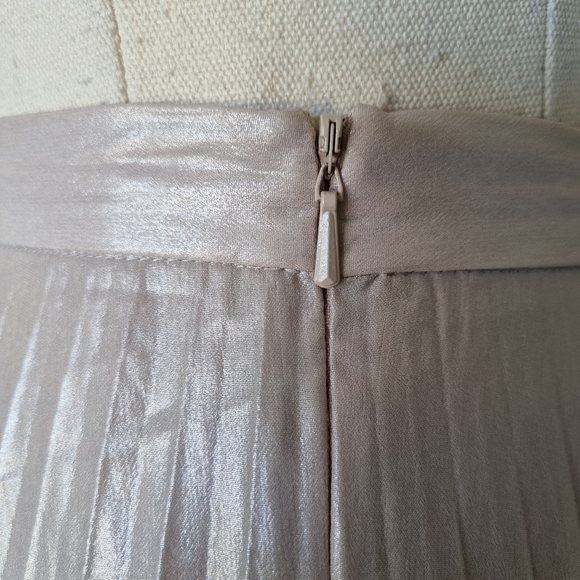 Forever New Metallic Beige Pleated Midi Skirt fits Size 14 - Picture 5 of 9